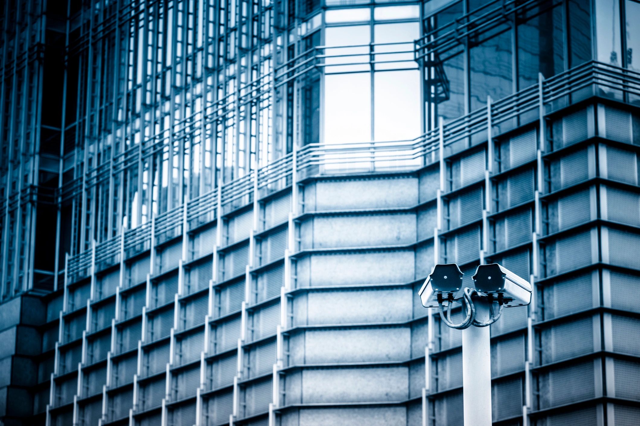 commercial building security cta